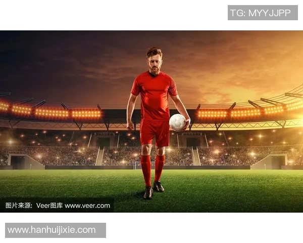 橄榄球与足球明星的辉煌交汇：探索运动场上的传奇与荣耀