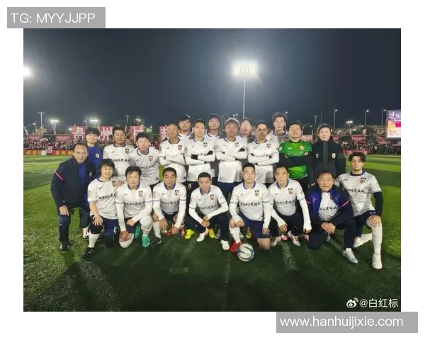 足球明星私下生活照揭秘展现他们真实的一面与日常趣味瞬间