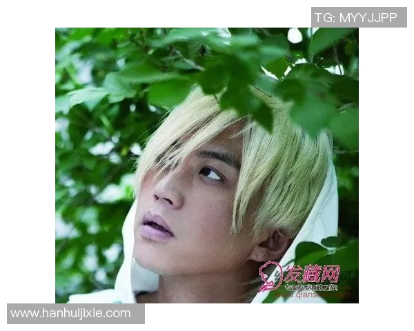 19岁足球明星帅气风采大揭秘青春洋溢的运动场上闪耀瞬间