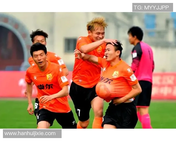 世界足球明星赛武汉盛大举办球迷热情高涨期待精彩对决